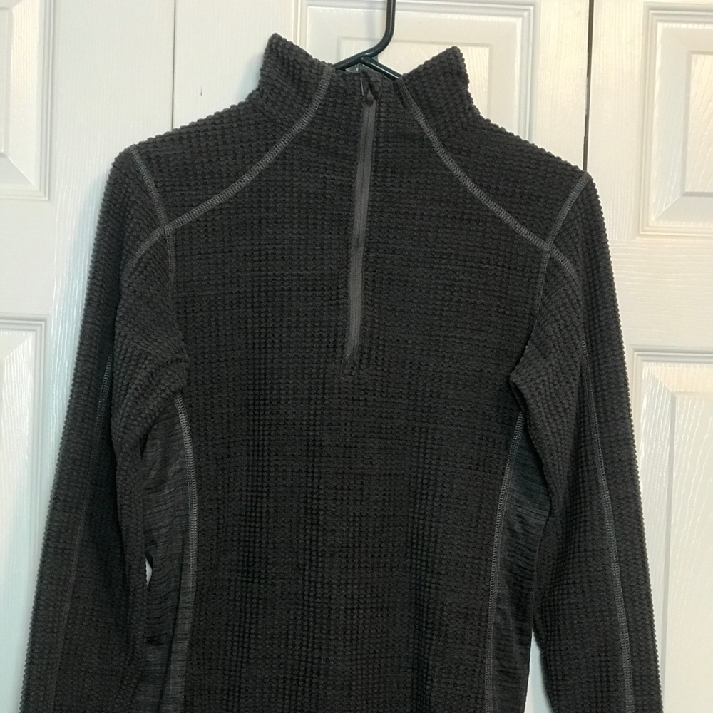 Columbia sweatshirt